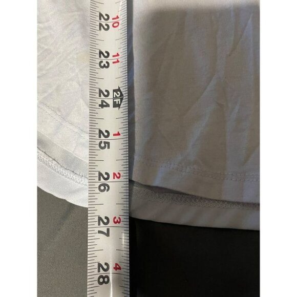 Ann Taylor blouse size Medium pastel blue different back fabric - Picture 6 of 7